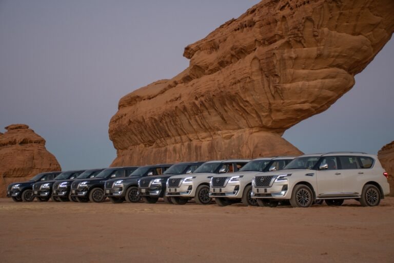 نيسان السعودية تحتفي بأداء وتميز  نيسان باترول “بطل الدروب” بين كثبان وآثار  مدينة العلا