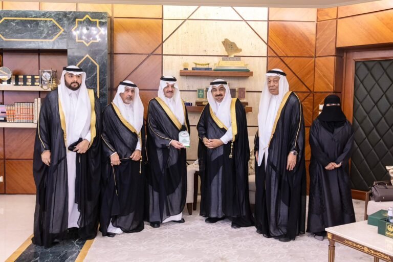 أمير الشرقية يدشن مقر الجمعية التعاونية الاستهلاكية