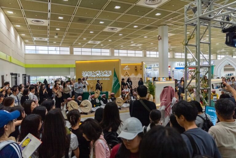 إقبال كبير ومتزايد على جناح المملكة في معرض سيئول الدولي للكتاب