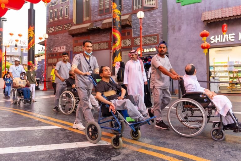 بتوجيه نائب أمير مكة المكرمة.. المركز الوطني للفعاليات ينظم زيارات لذوي الشهداء والمصابين والأيتام لـ “سيتي ووك”