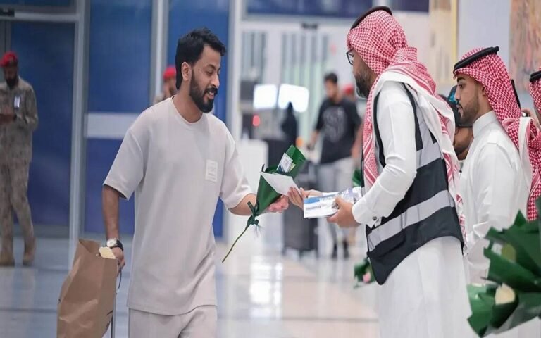 تدشين أول رحلة دولية من القاهرة إلى مطار عرعر