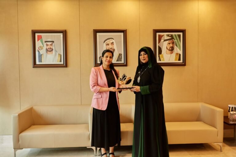 وفد جمعية الامارات لرائدات الأعمال يزور الصين ويستكشف فرص التعاون مع المصانع والشركات