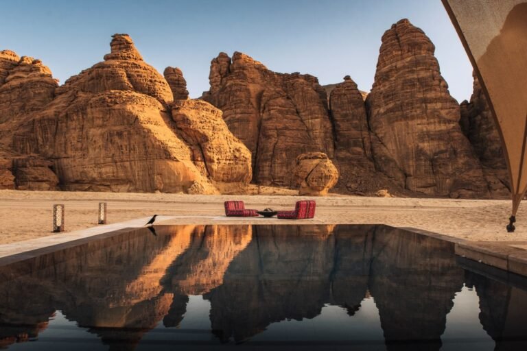منتجع بانيان تري العُلا يقدم لضيوفه مجموعة متنوعة من العروض الفاخرة احتفالاً بموسم العطلات