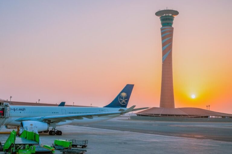 مسجلاً أعلى رقم تشغيلي في تاريخ المطارات السعودية.. . 49,1 مليون مسافر عبر مطار الملك عبد العزيز خلال 2024