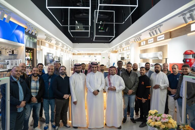 الشركة الإلكترونية الحديثة تطلق أول معرض خاص بالعلامة التجارية “مي ستورز” في الدمام وتقدّم تجربة تسوق جديدة كليًا