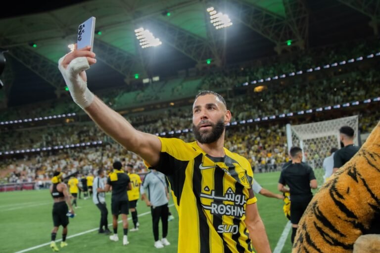     Galaxy S25 الهاتف المفضل للاعبي  دوري روشن السعودي