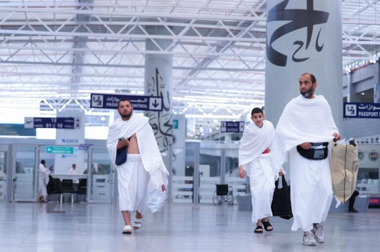 “مطارات جدة” .. خدمة أكثر من 5.3 مليون مسافر عبر مطار الملك عبد العزيز الدولي في موسم العمرة