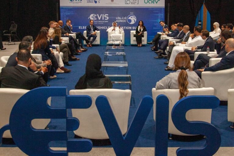 ختام ناجح لمعرض ومؤتمر المركبات الكهربائية EVIS أبوظبي 2025