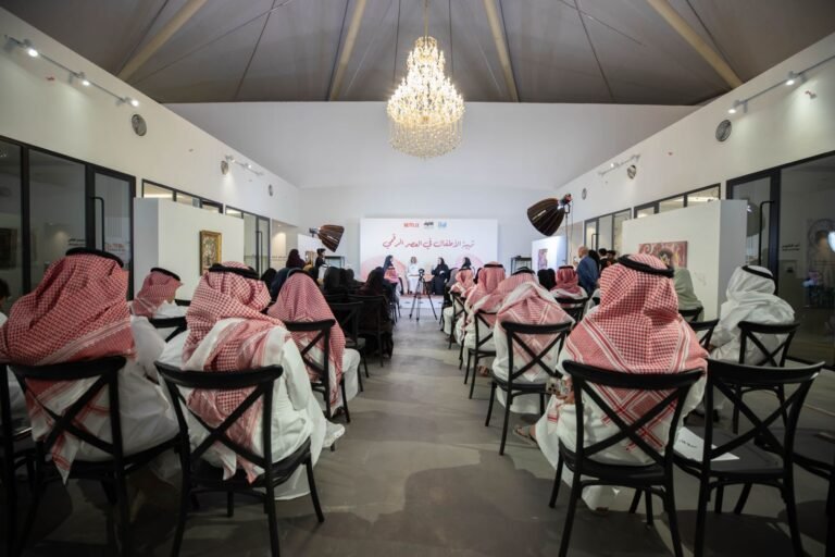 تربية الأطفال في العصر الرقمي: الخبراء يؤكدون أهمية الترفيه الأسري
