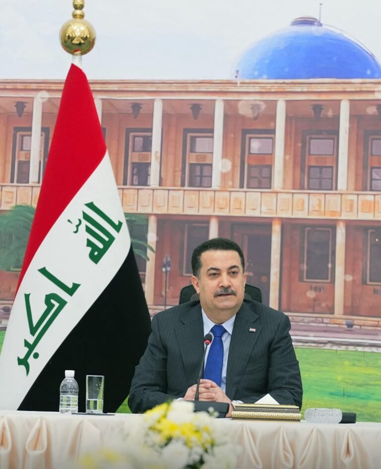 الرئيس وفريقه والخبرة