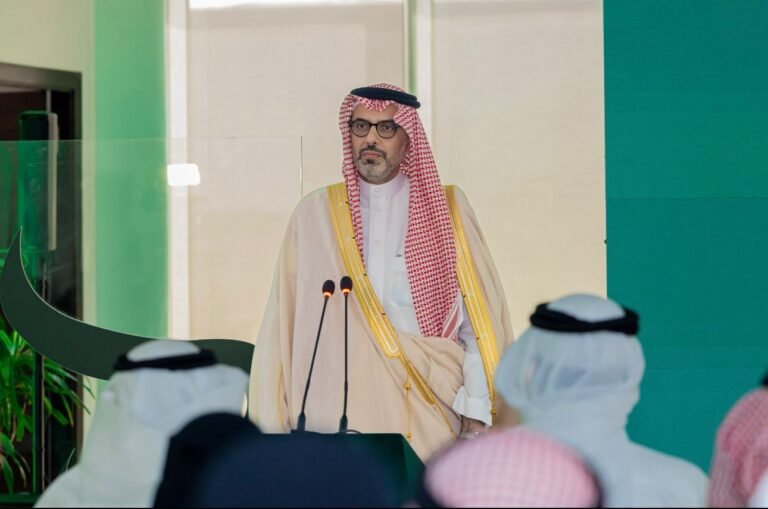 مجمع الملك سلمان العالمي للغة العربية يحتفل بتخريج الدفعة الثانية من طلاب مركز (أبجد) لتعليم اللغة العربية