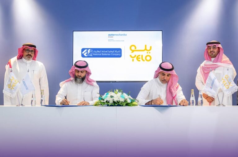 استمراراً لنهجها في الاعتماد على المحتوى المحلي”يلو” توقع اتفاقية شراكة مع الشركة الوطنية للبطاريات