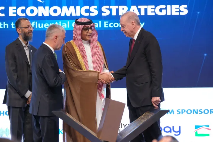 عبد الله صالح كامل: انطلاقة الاقتصاد الإسلامي بدأت من المدينة المنورة.. والمملكة رسّخت مبادئه