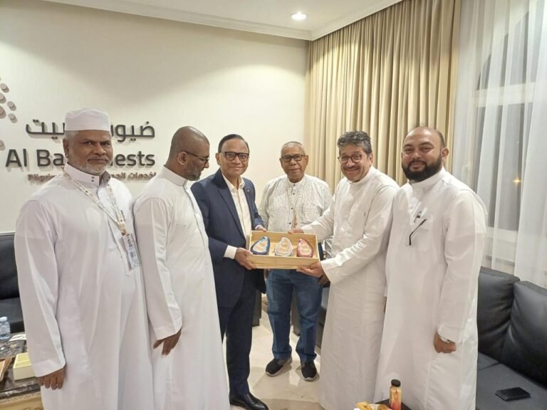 سفير جمهورية سريلانكا الديمقراطية الاشتراكية لدى المملكة العربية السعودية يشيد بتنظيم موسم الحج لعام 2025 ويصفه بأنه “معيار عالمي في إدارة الحشود والابتكار الذكي”