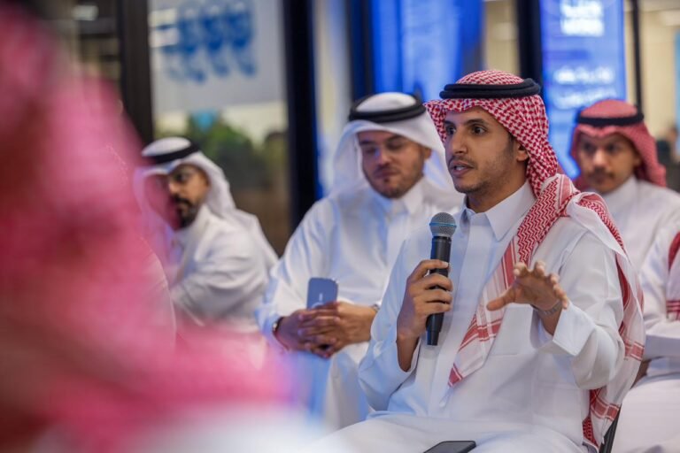 “مجتمع وصل” يستعرض قصص ما بعد الحج في لقاء مهني يجمع خبراء الإعلام والاتصال