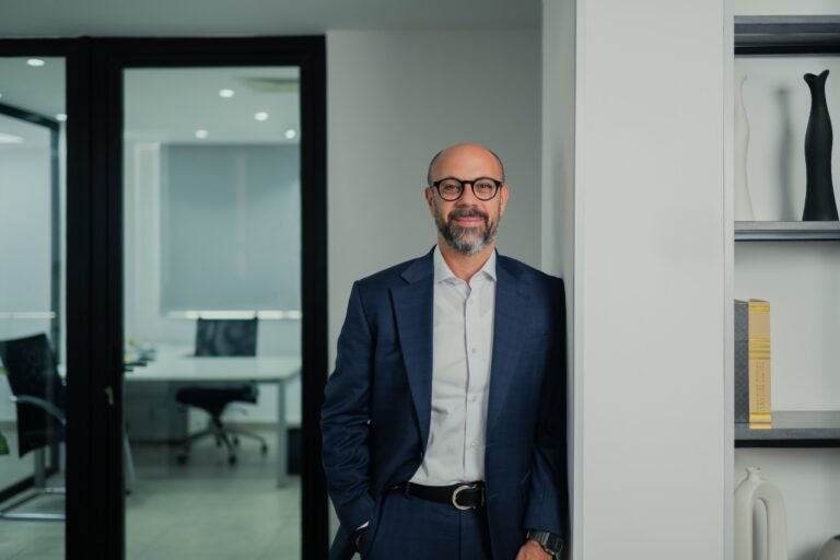 مجموعة AJi تحقق قفزة نوعية بتقدمها 21 مركزًا وتدخل قائمة أفضل 100 شركة تصميم عالمية في تصنيف ENR 2025