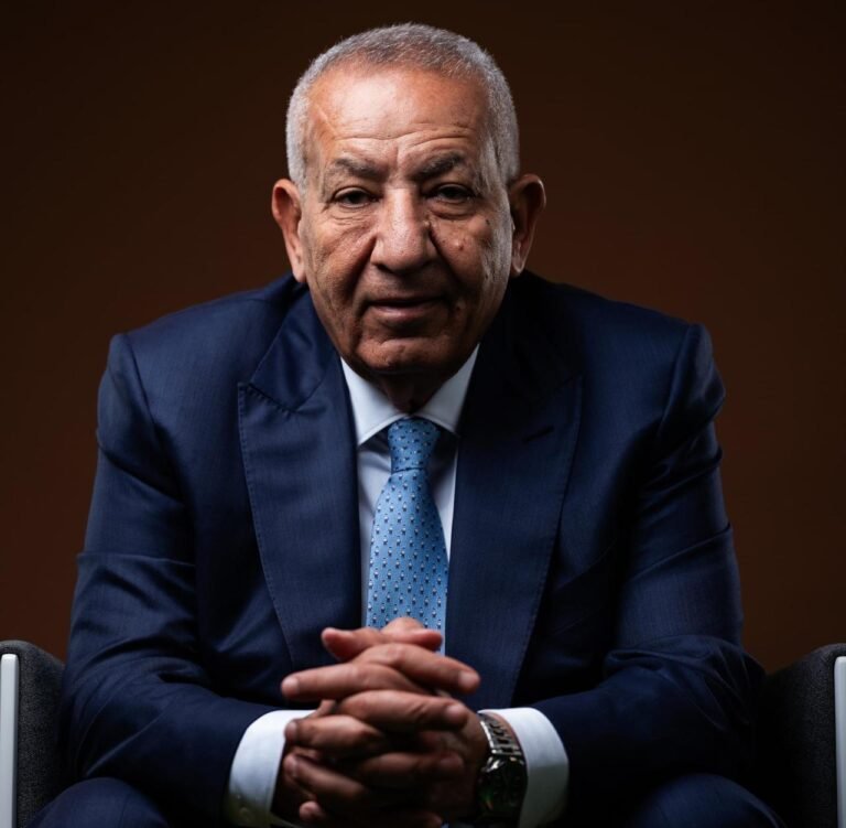 كامل أبو علي على غلاف فوربس الشرق الأوسطضمن قائمة أفضل 100 قائد للسياحة والضيافة