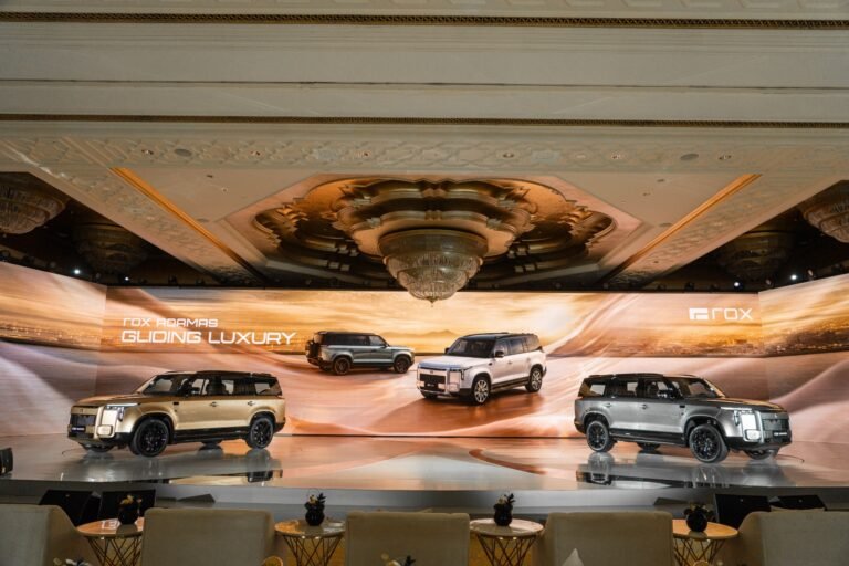 ROX تطلق سيارتها الرائدة الجديدة ADAMAS SUV من أبوظبي   