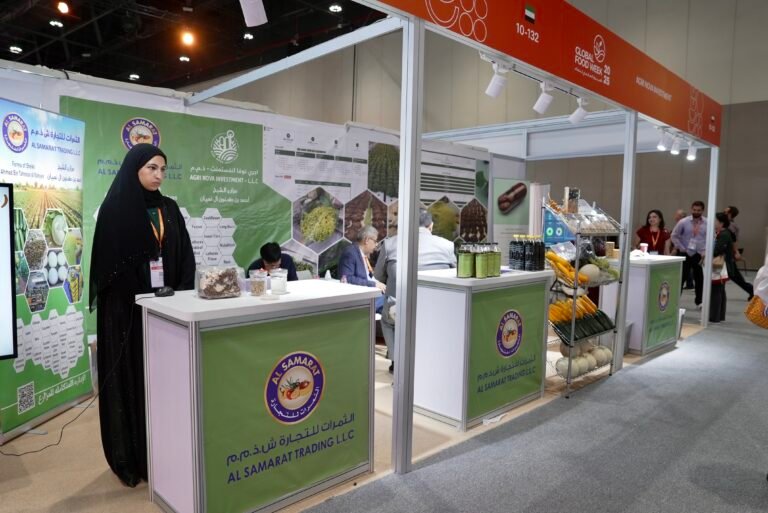 شركة الثمرات للتجارة تستعرض 30 منتجاً زراعياً تزرعها في الدولة