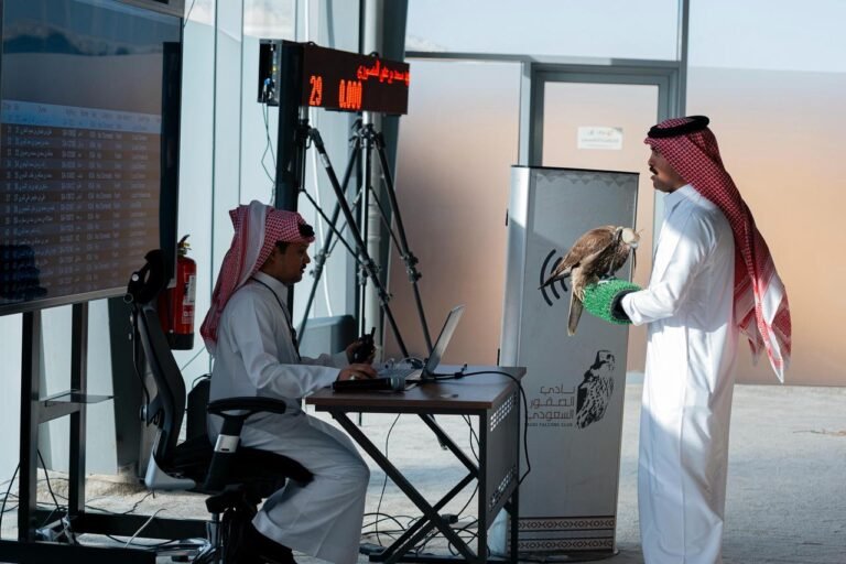 الإنتاج المحلي تنتزع الصدارة في شوط (الحر) بسباق الملواح ضمن معرض الصقور والصيد السعودي الدولي 2025