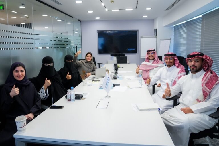 تاليس تطلق برنامجًا لتوظيف الخريجين الجدد من المواهب السعودية