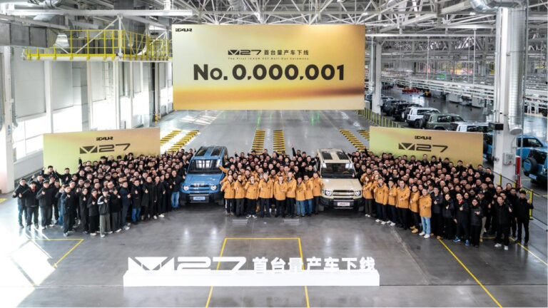 The First iCAUR V27 Roll-Out: Kicking Off a New Era for the Classic New-Energy Boxy SUV