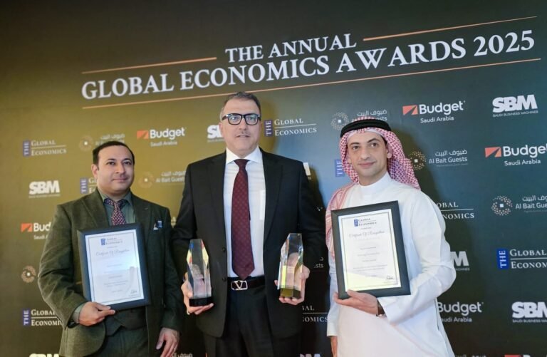 مدينة المعرفة الاقتصادية تفوز بجائزتين ضمن جوائز Global Economics 2025: “التصميم الأيقوني الأكثر ابتكارًا لبوابة المدينة”   و”أفضل مطوّر عقاري في تطوير الوجهات الحضرية المتكاملة”