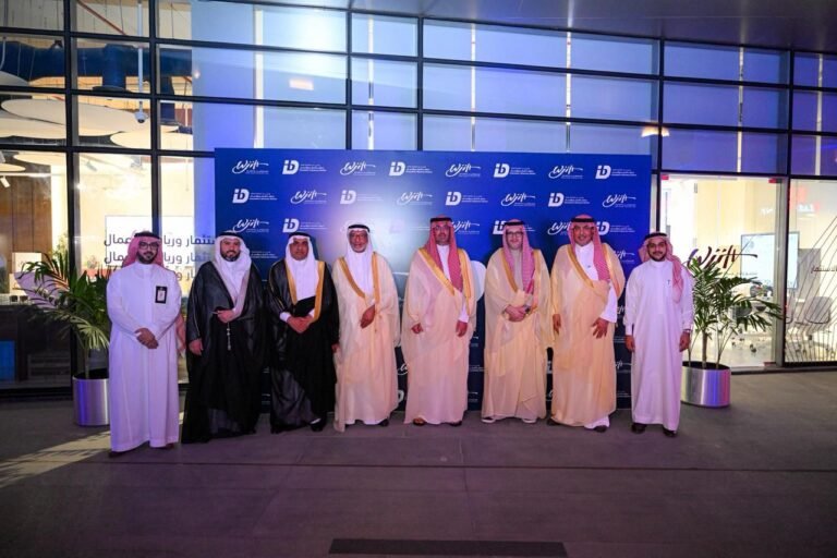 محافظ جدة يفتتح مجمع ومنطقة وادي جدة للابتكار والأعمال بجامعة الملك عبدالعزيز