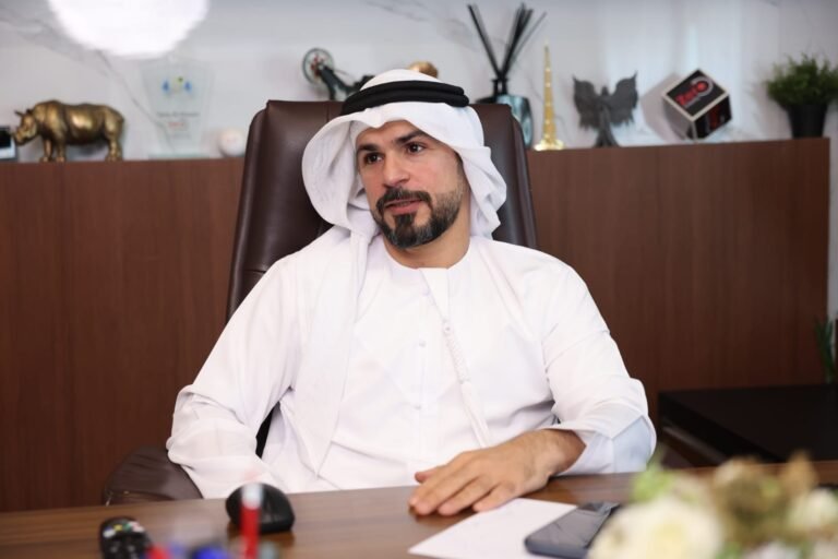 صيادو الانتباه: أطفالنا في شباك الخوارزميات وصناعة الإدمان الرقمي