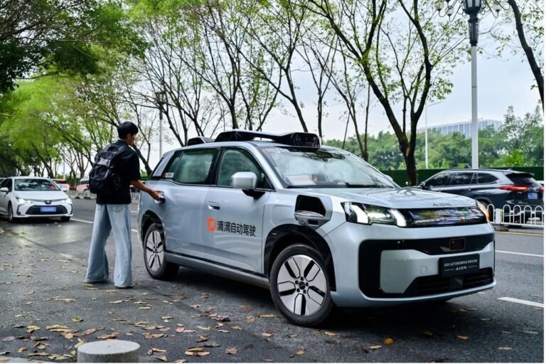 DiDi’s Next-Generation Robotaxi R2 Begins Fully Driverless Service Trials Ahead of Global Deployment