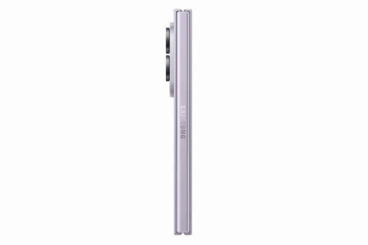 شاشة كبيرة وهاتف خفيف.. تفاصيل التصميم النحيف لهاتف Galaxy Z Fold8